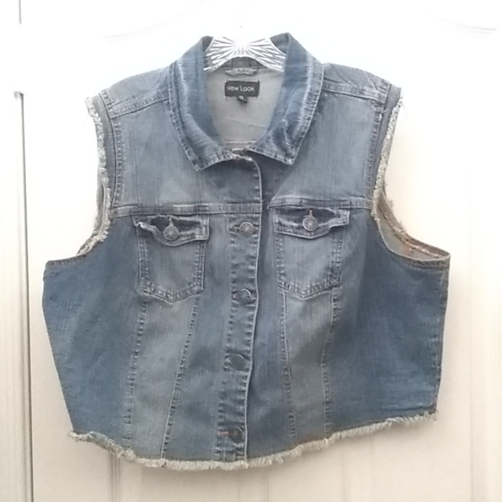 FINAL MARKDOWN Ladies' New Look Raw Edge Hem Denim Vest (2X)